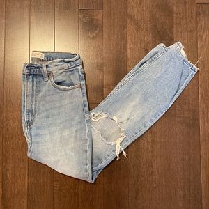 Abercrombie Ultra High Rise Ankle Straight